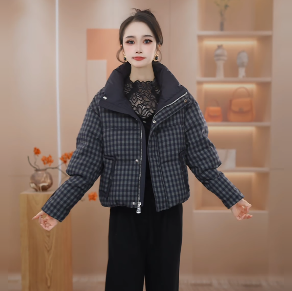 2025年冬季新款气质时尚百搭保暖加厚短款格子羽绒服减龄大方优雅