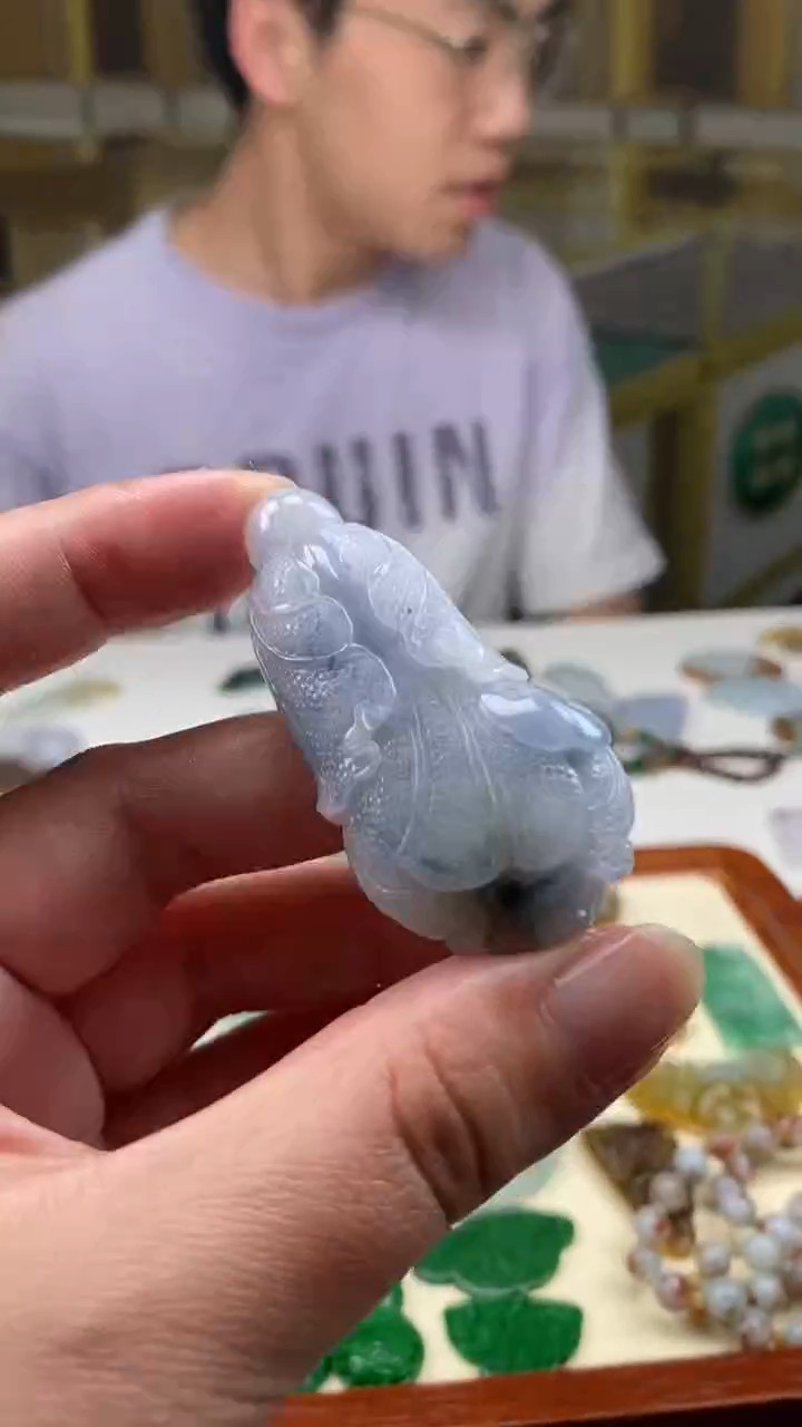 【闪购商品】翡翠挂件未镶嵌白菜