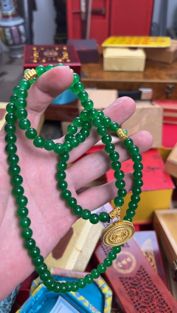 【闪购商品】翡翠颈饰未镶嵌————————————