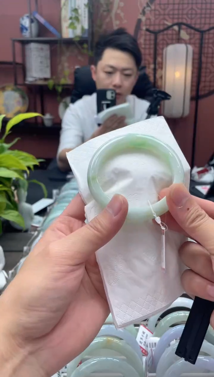 未镶嵌手镯翡翠6112******