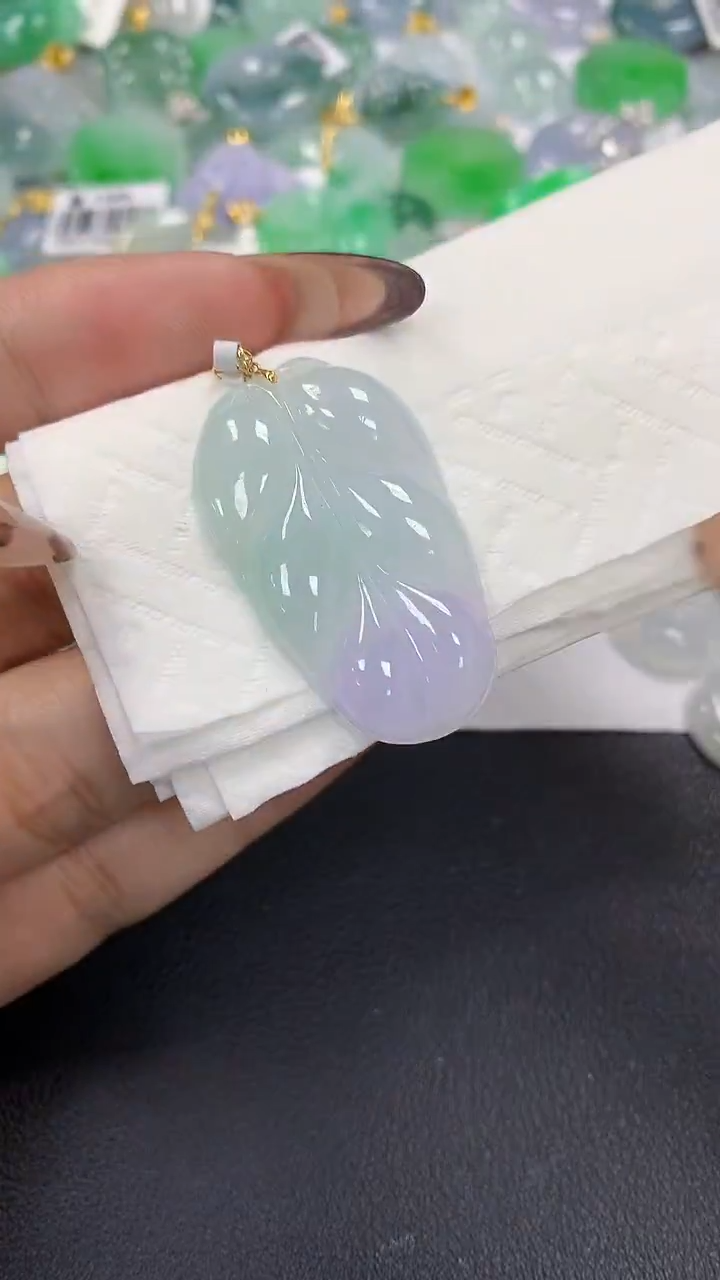 颈饰18K金镶嵌翡翠a货假一赔三支持复检百元上9元证书费自理