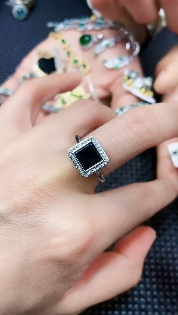 【闪购商品】翡翠戒指未镶嵌11111111