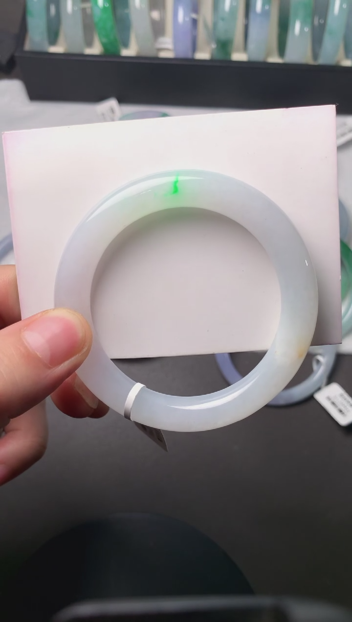 【闪购商品】翡翠手镯（圆镯）未镶嵌52.3*10.3*9.5