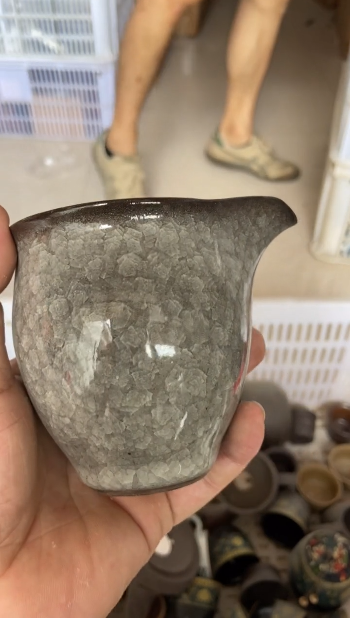 杯无运费险有瑕疵的摄影的产品有使用过的痕迹有点脏介意勿拍