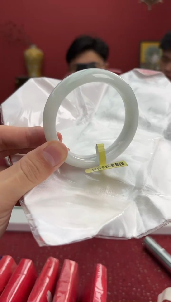 【闪购商品】翡翠手镯未镶嵌10手镯