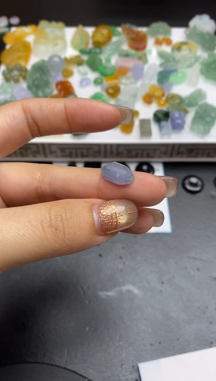 【闪购商品】定制翡翠未镶嵌翡翠毛货~