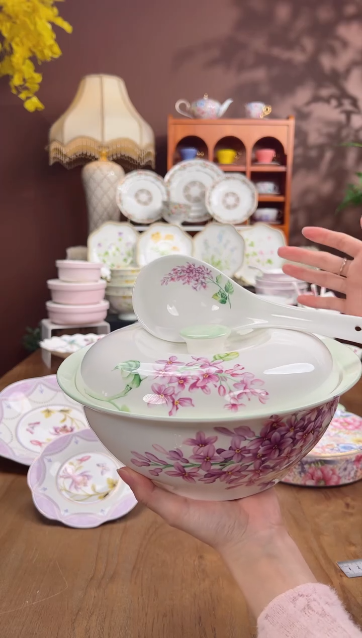 【闪购商品】瓦当丁香花带盖大汤锅（配大汤勺）1套