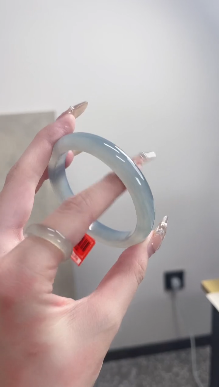 【闪购商品】玛瑙/玉髓手镯未镶嵌57-58圈 需要包容