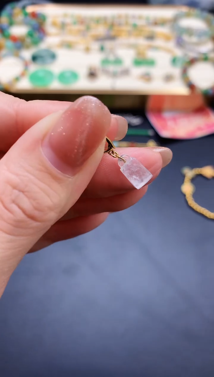【闪购商品】翡翠吊坠(不含链)18K金镶嵌y21锁|980+0