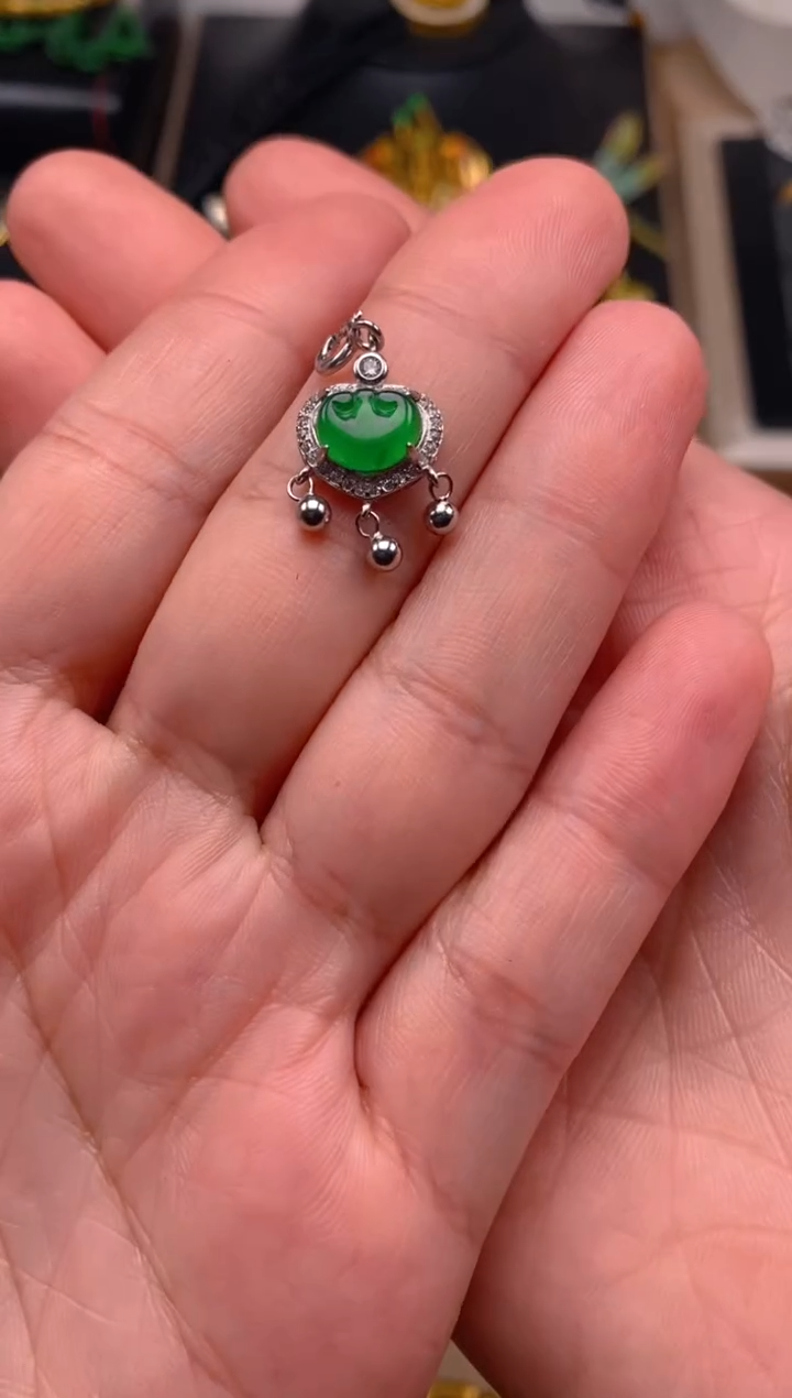 【闪购商品】翡翠吊坠(不含链)银S925镶嵌如意