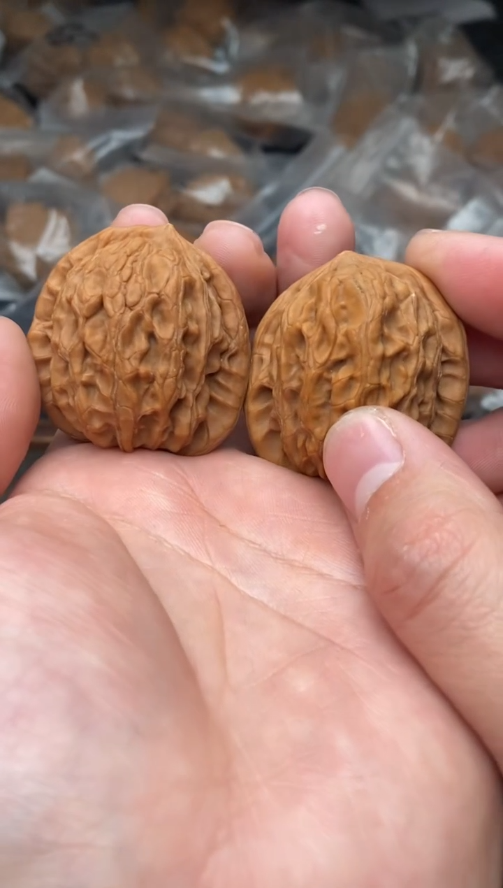 【闪购商品】文玩核桃把件G45号38尺玄武