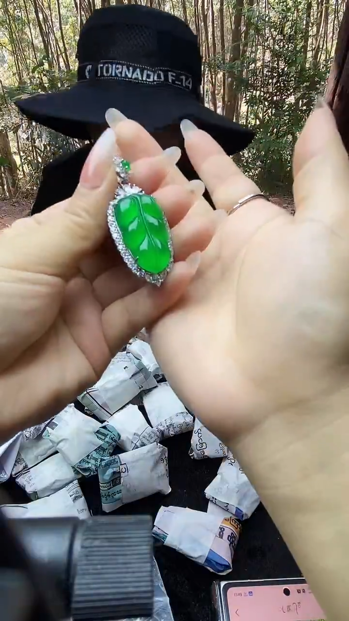 满色吊坠    所见即所得  