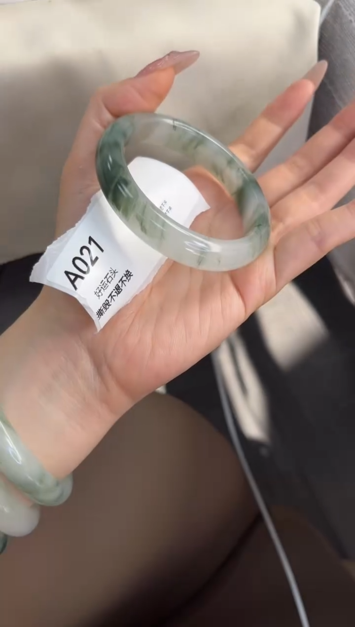 未镶嵌手镯石英质玉全品021