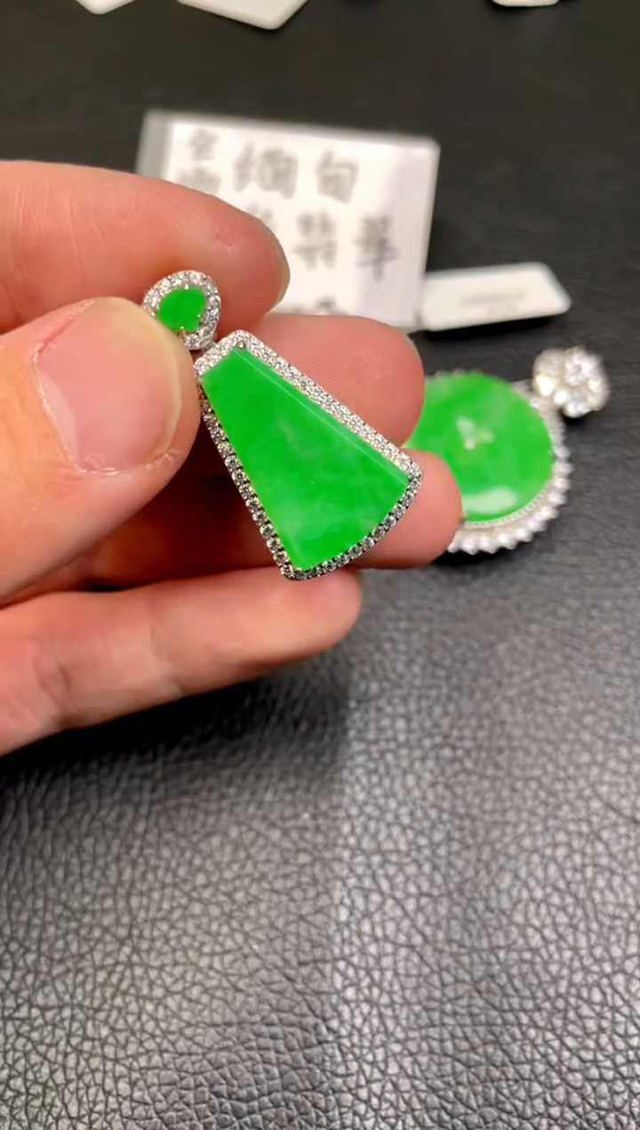 【闪购商品】翡翠吊坠(不含链)银S925镶嵌吊坠