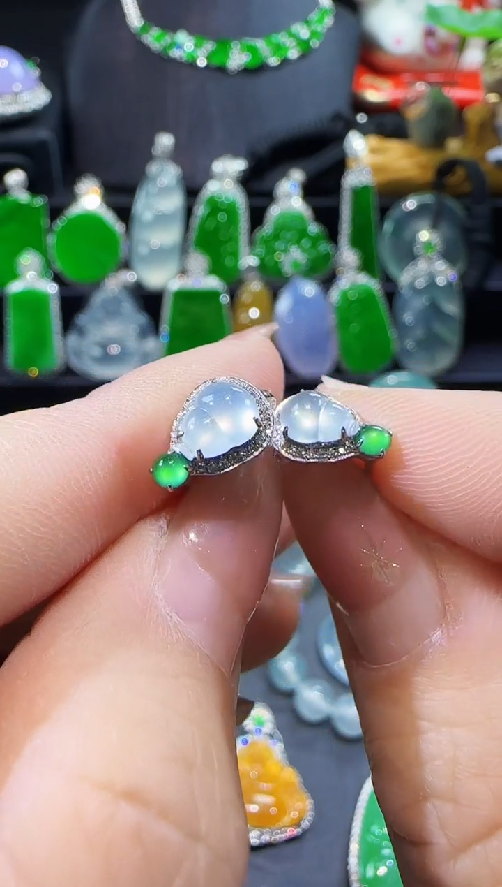 【闪购商品】翡翠耳饰18K金镶嵌耳包