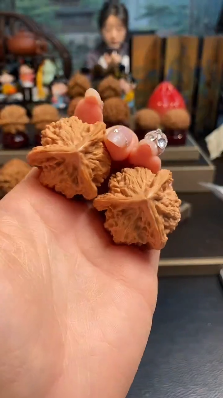 【闪购商品】文玩核桃吊坠A851盘山三棱37