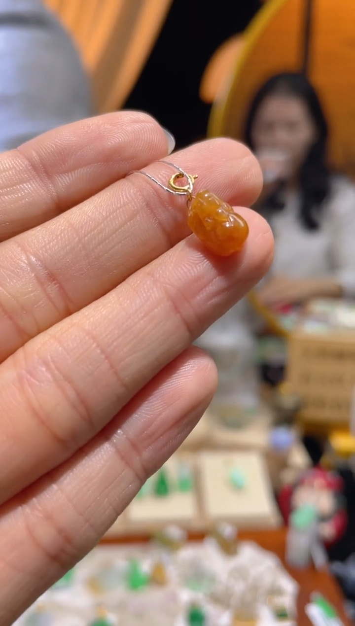 【闪购商品】翡翠颈饰18K金镶嵌假一赔三