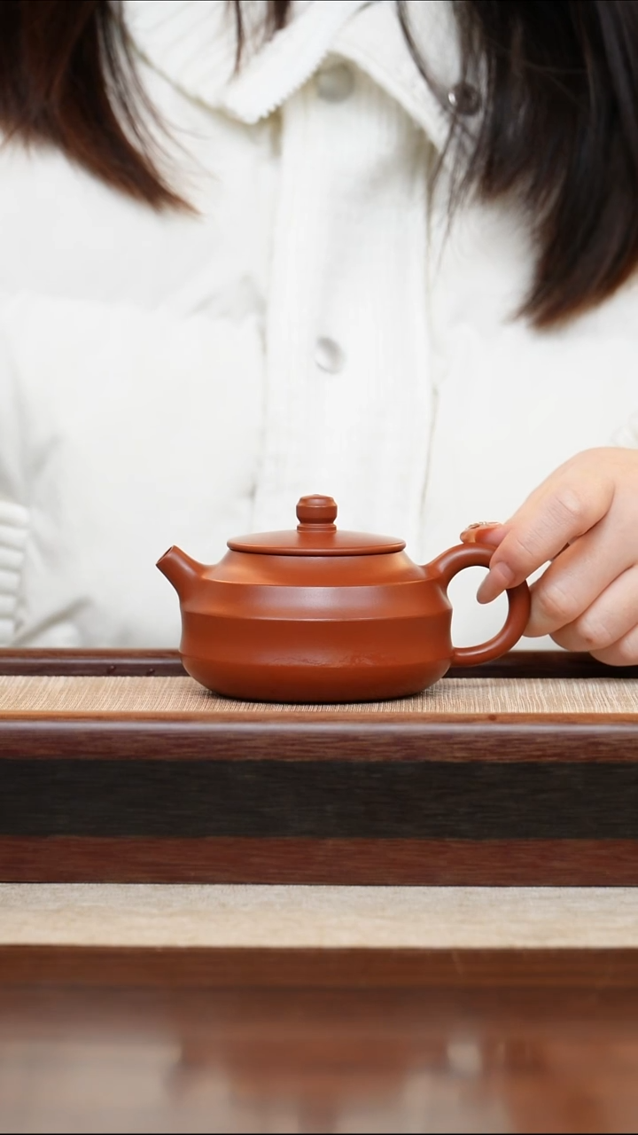 朱泥步步高升220cc宜兴手工紫砂壶