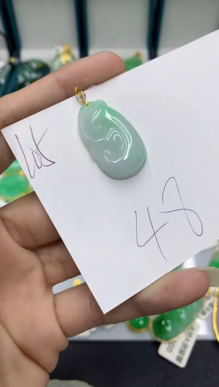 【闪购商品】翡翠颈饰18K金镶嵌翡翠