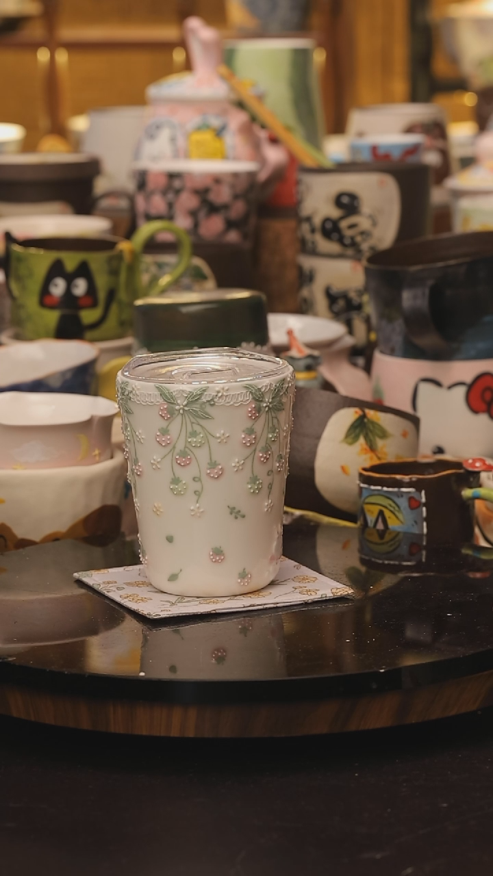 景德镇釉下彩绘设计师款式陶瓷
