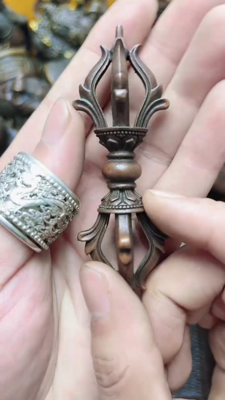 精美铜器，点击下单