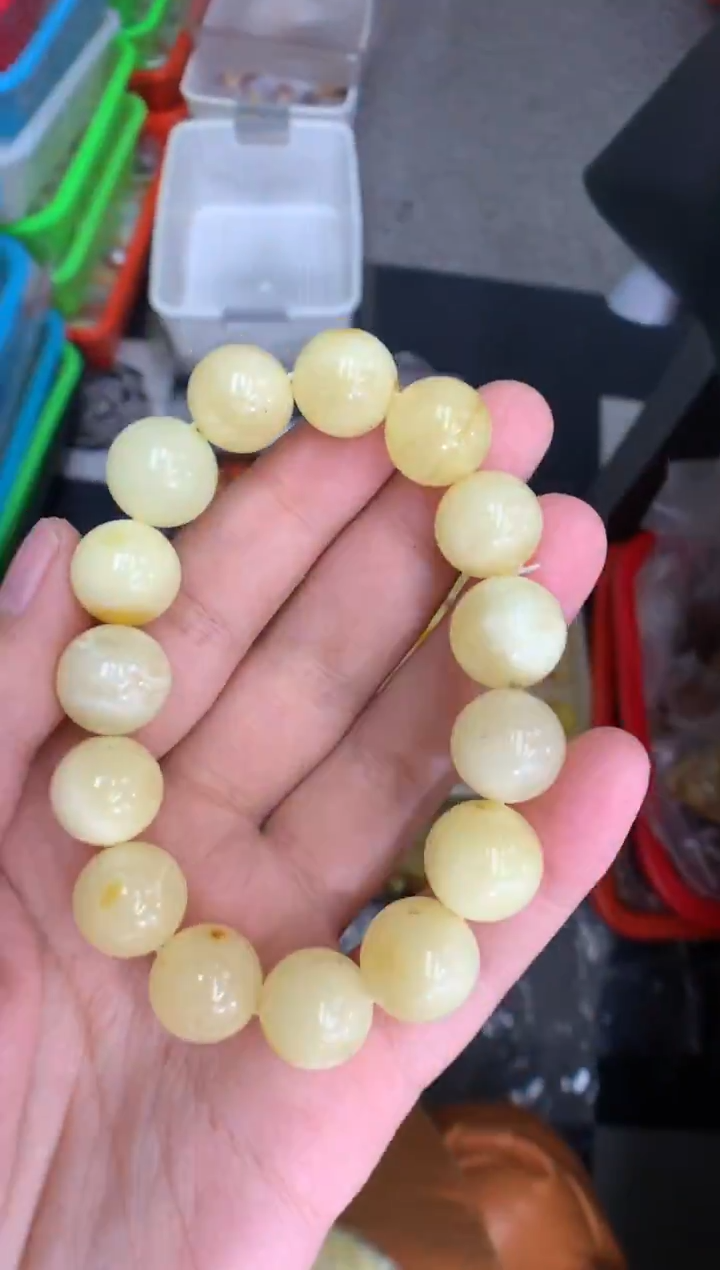 蜜蜡未镶嵌珠宝奇石1