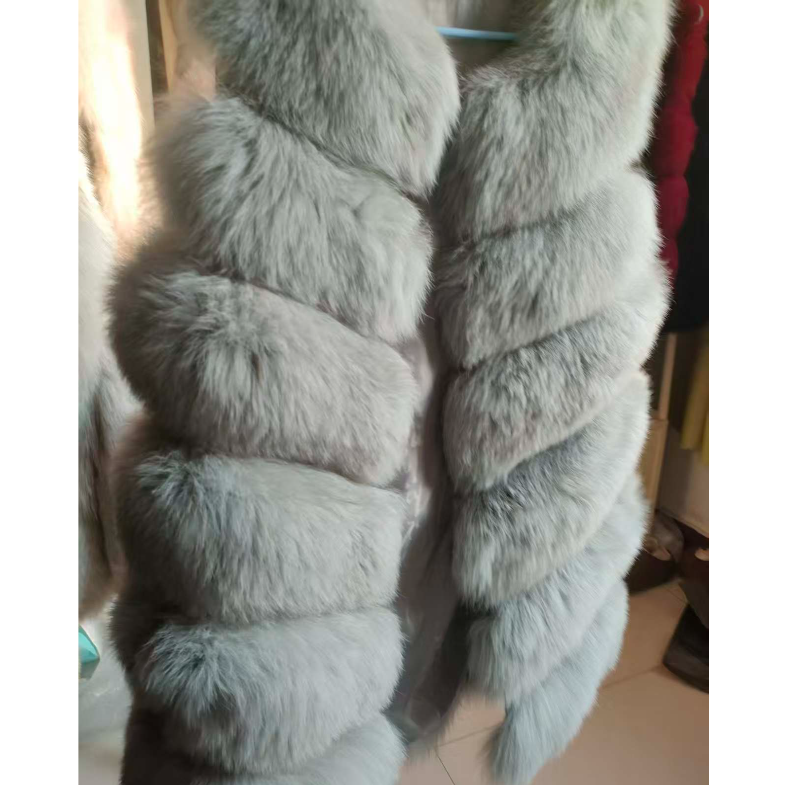 35狐狸毛马甲，默认瑕疵