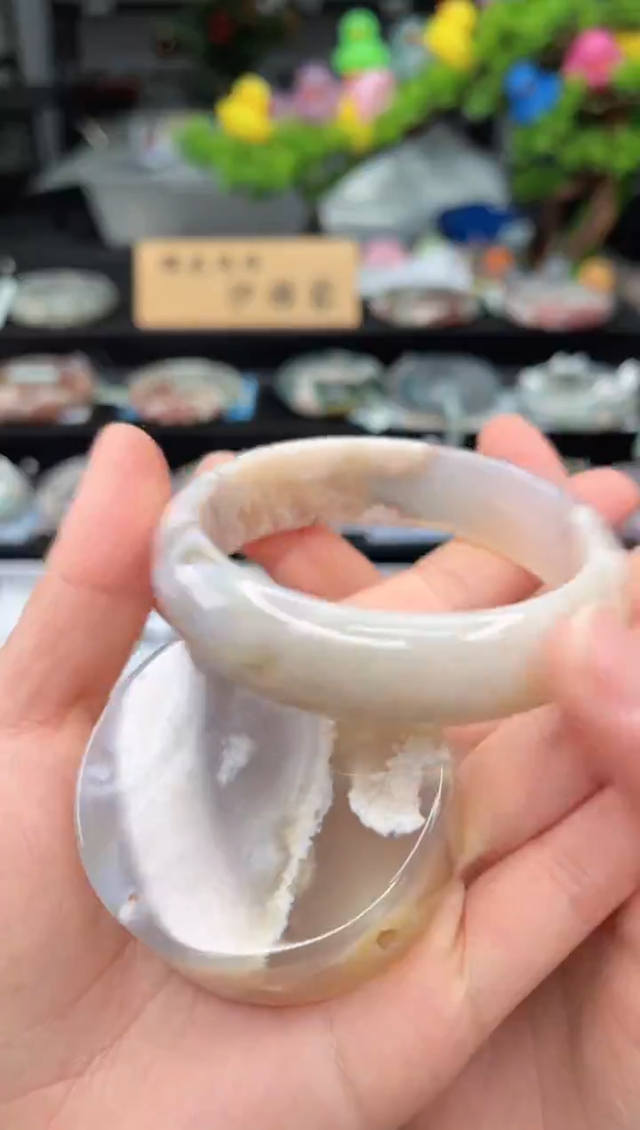 石英质玉未镶嵌手镯60圈口（不退不换）001