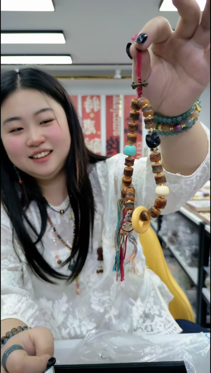 【闪购商品】香榧木1635棕桶珠手持