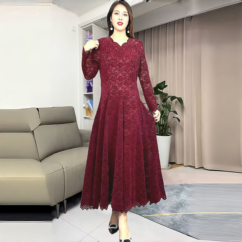 2025新款大摆妈妈装连衣裙秋冬显瘦高弹力高端大气上档次植绒裙子