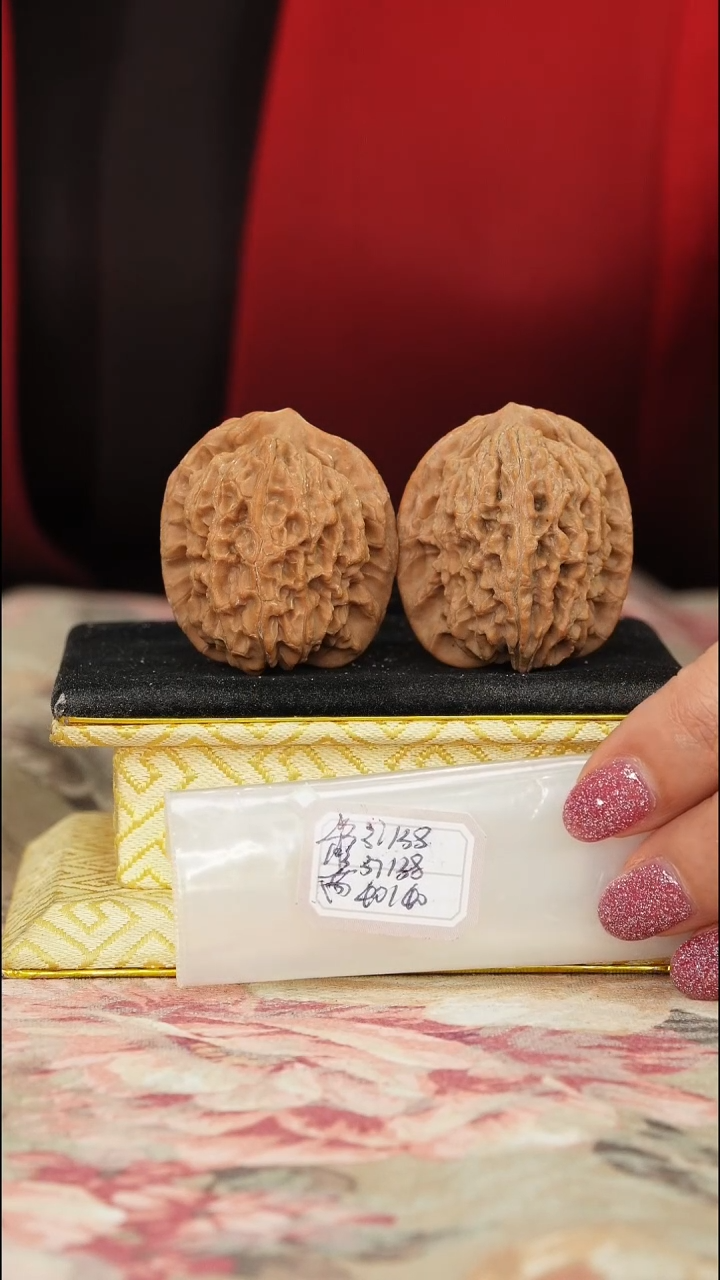 【闪购商品】文玩核桃把件非嫁接马老四