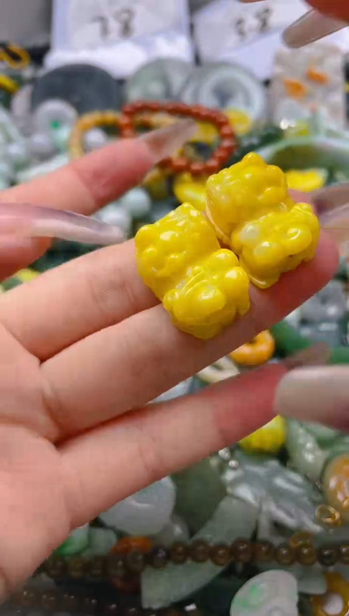 【闪购商品】翡翠颈饰未镶嵌/J/翡翠A货一图一物