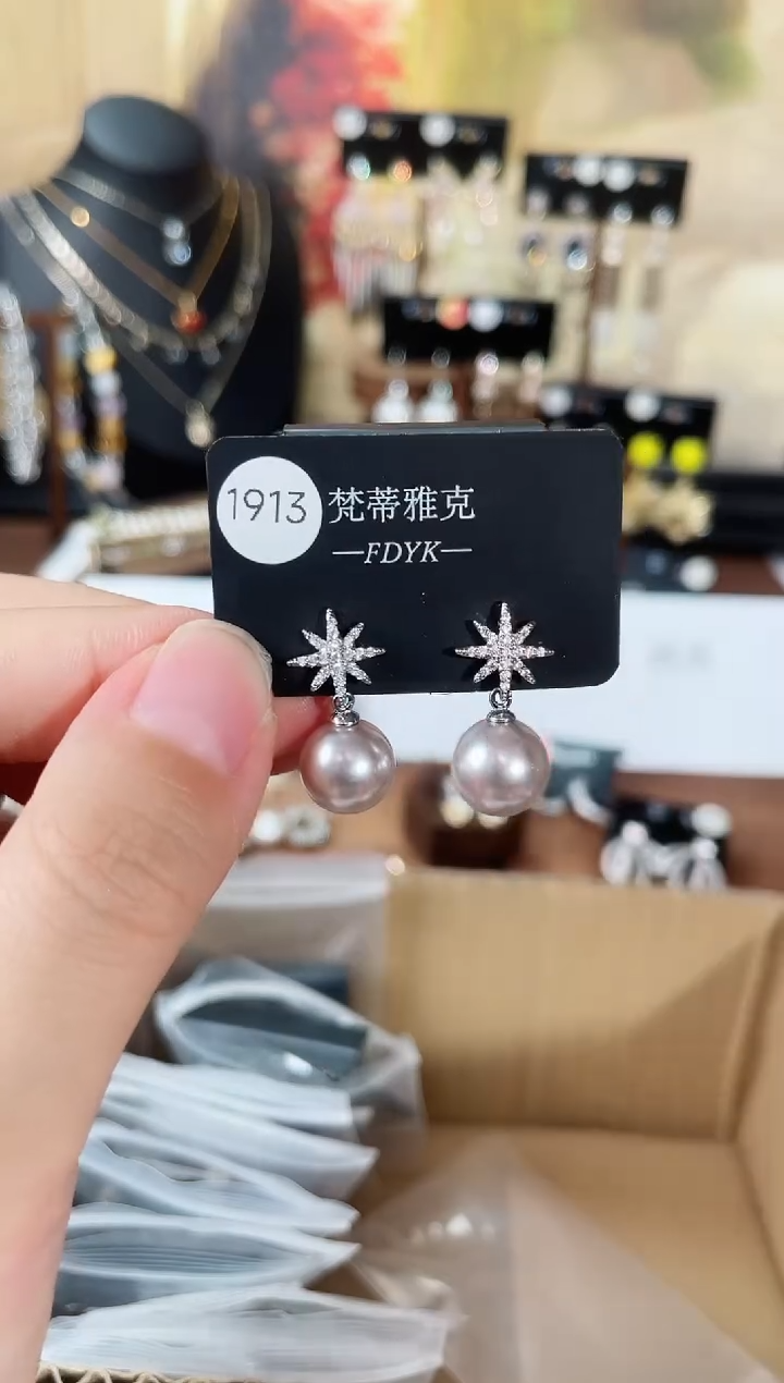 铜合金合成立方氧化锆925银梵1913