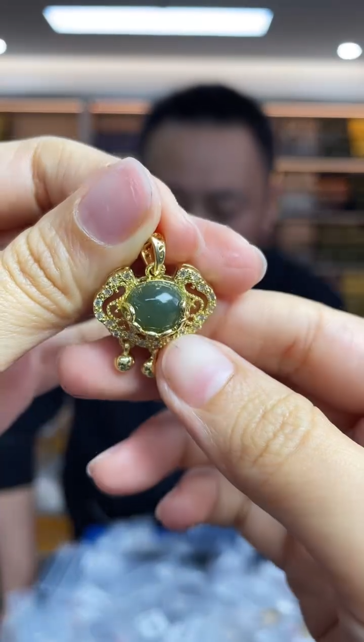 【闪购商品】和田玉·未镶嵌多样性发一件