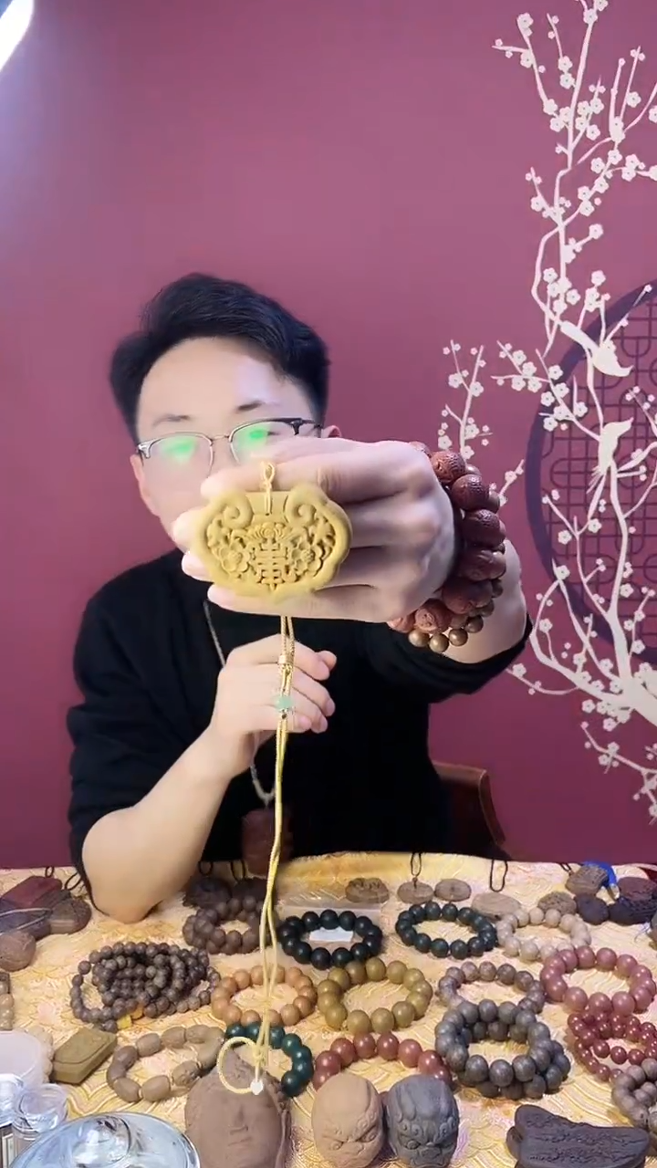 【闪购商品】蝴蝶香方手提蝴蝶