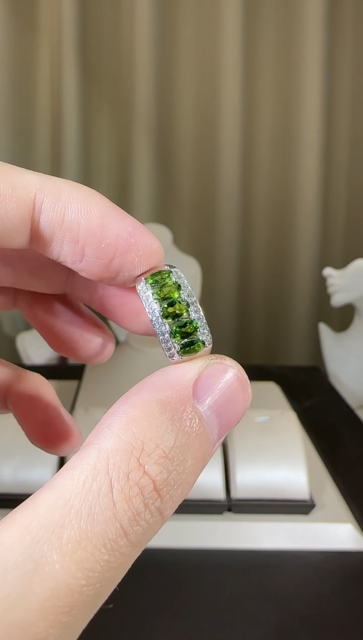 【闪购商品】透辉石戒指银S925镶嵌设计款