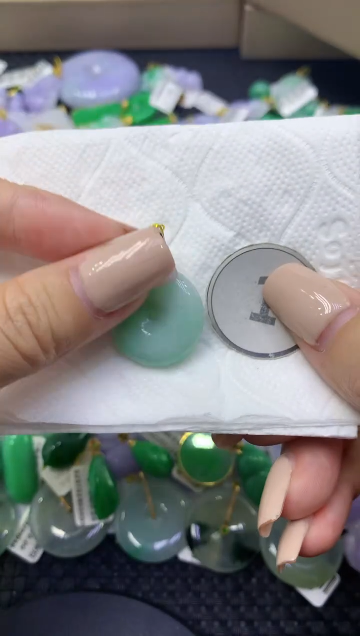 颈饰未镶嵌翡翠天然缅甸翡翠A货