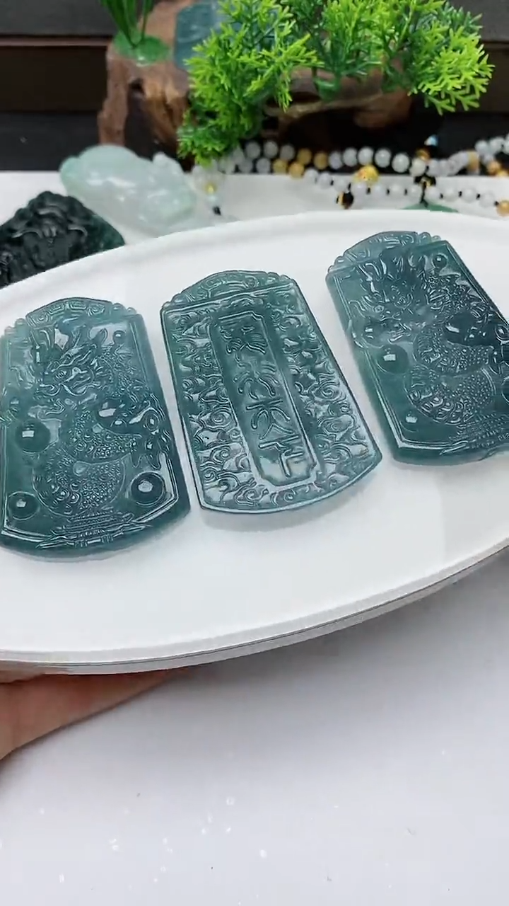 【闪购商品】翡翠颈饰未镶嵌多样性发其一