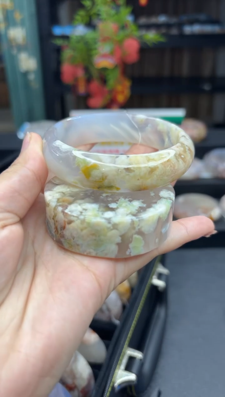 【闪购商品】石英质玉手镯未镶嵌780（62圈赠送镯心）