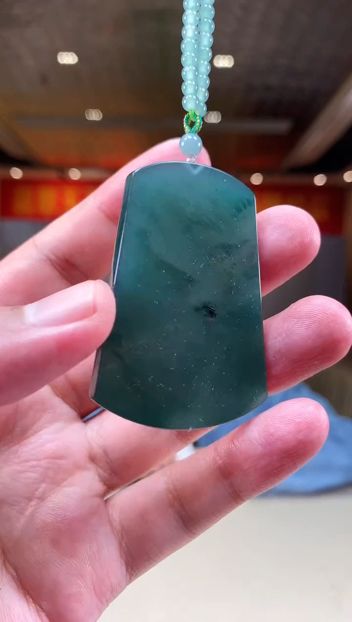 【闪购商品】翡翠颈饰未镶嵌        *715