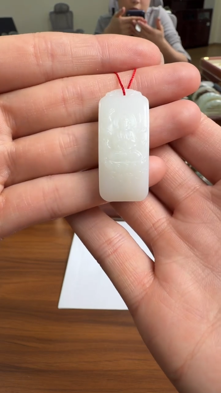 颈饰未镶嵌和田玉挂件