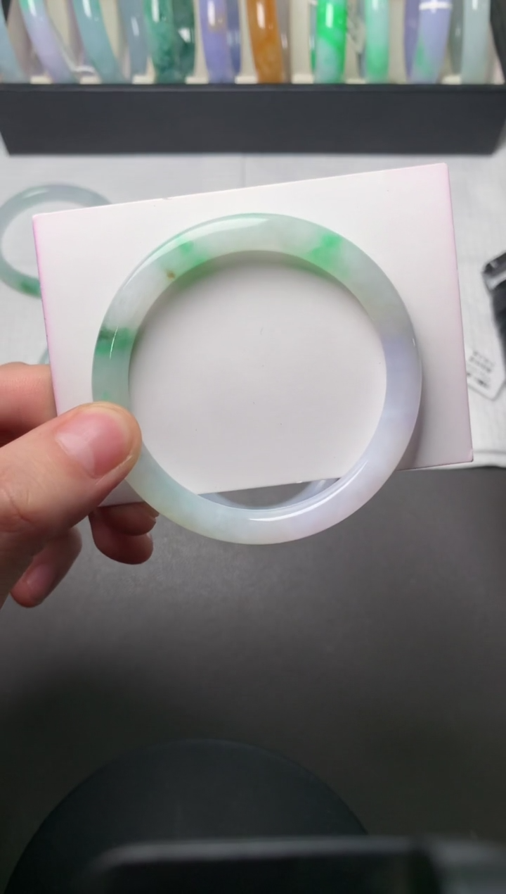 【闪购商品】翡翠手镯（圆镯）未镶嵌557.*7.2*7.4