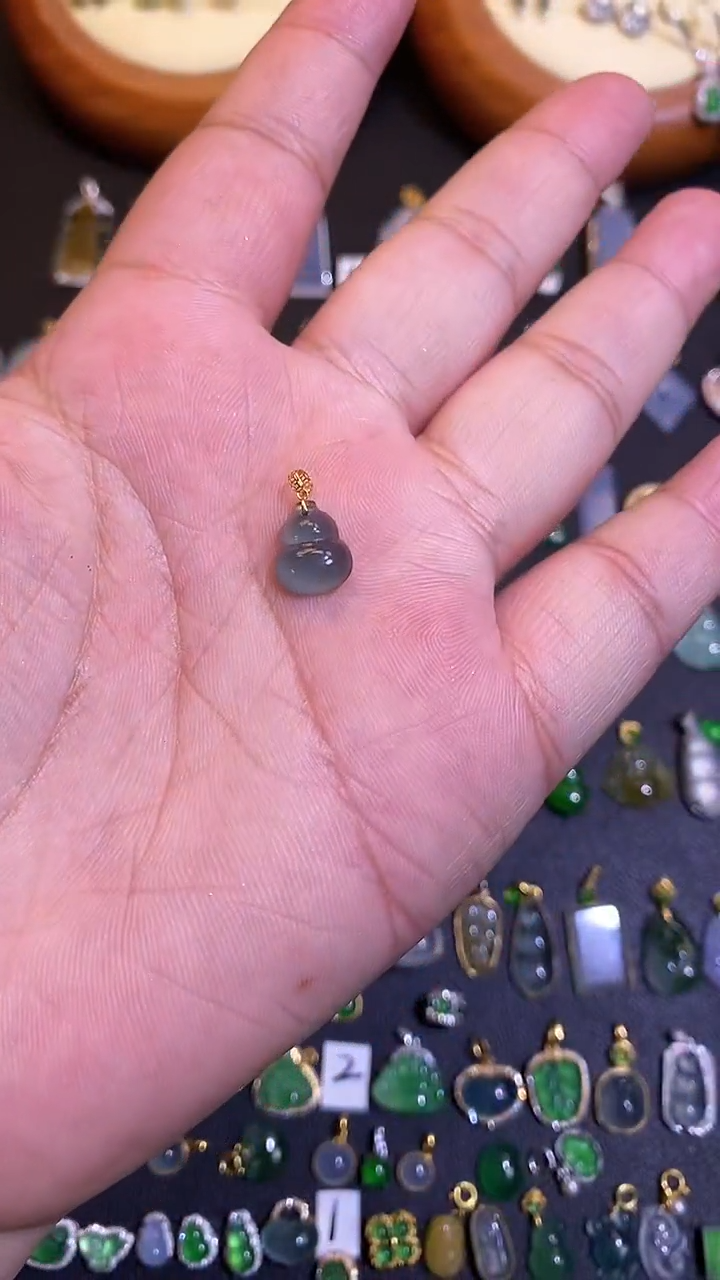 【闪购商品】翡翠吊坠(不含链)18K金镶嵌1