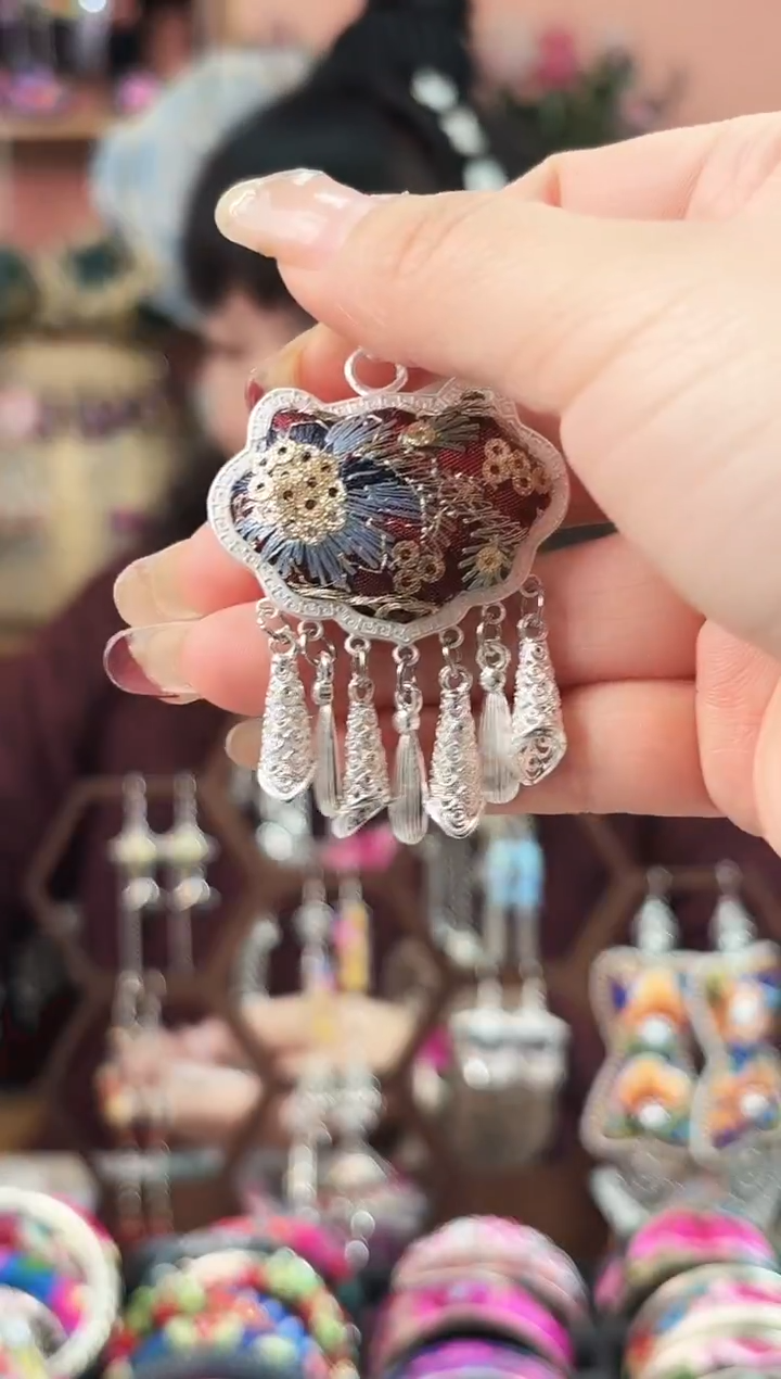 艺枝独绣手工饰品31