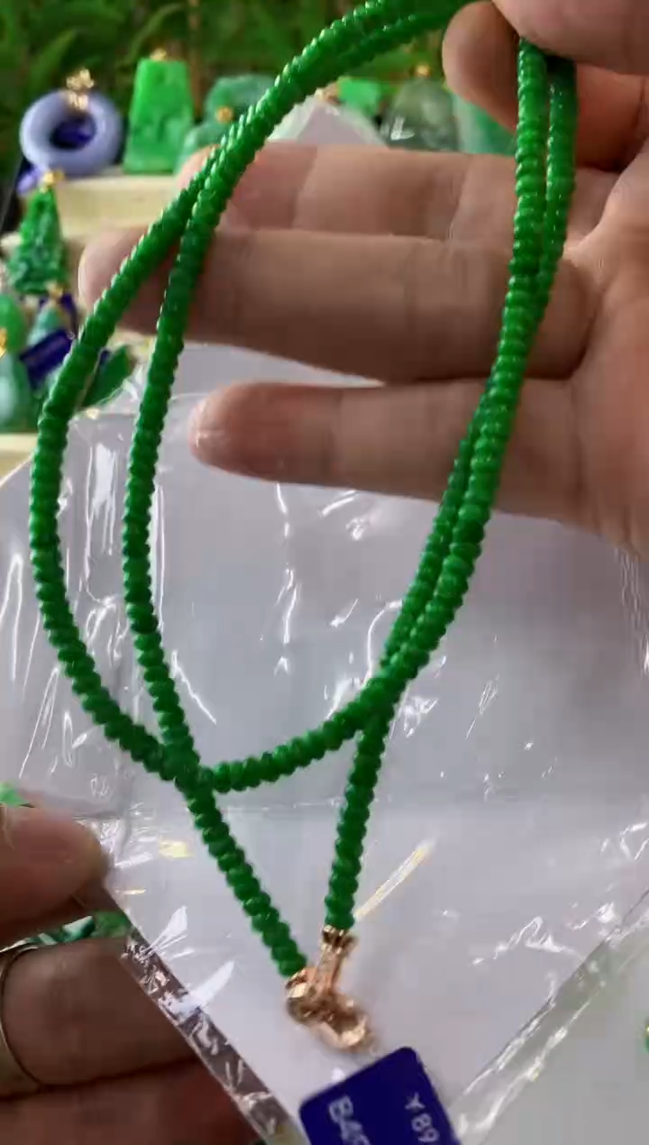 翡翠未镶嵌吊坠(不含链)缅甸翡翠珠链