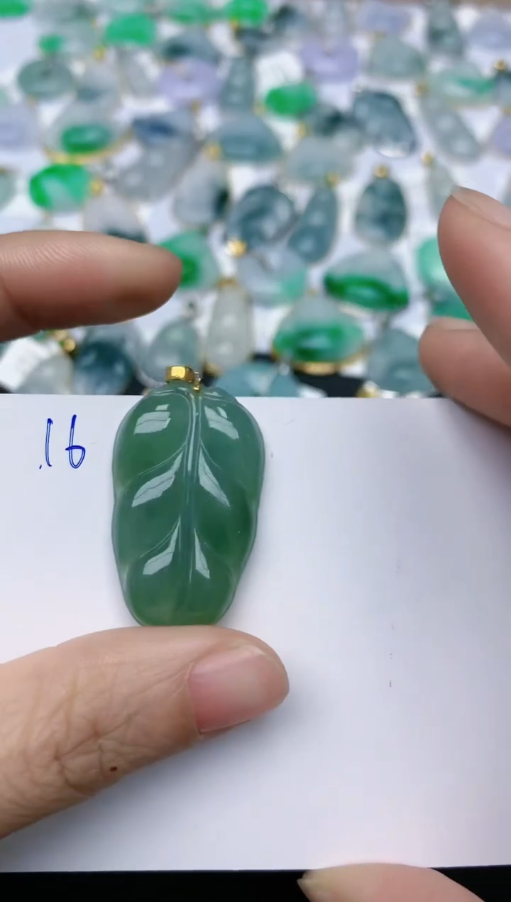 【闪购商品】翡翠颈饰18K金镶嵌天然翡翠A货    