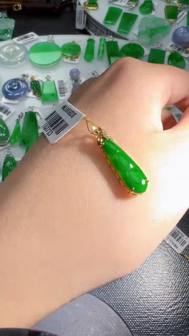 【闪购商品】翡翠挂件未镶嵌我