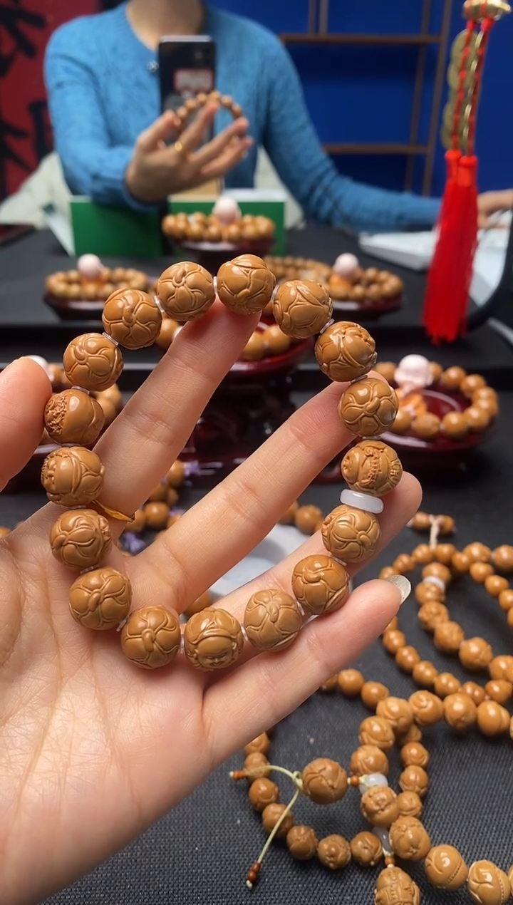 手串猴头核桃可爱财神1.35