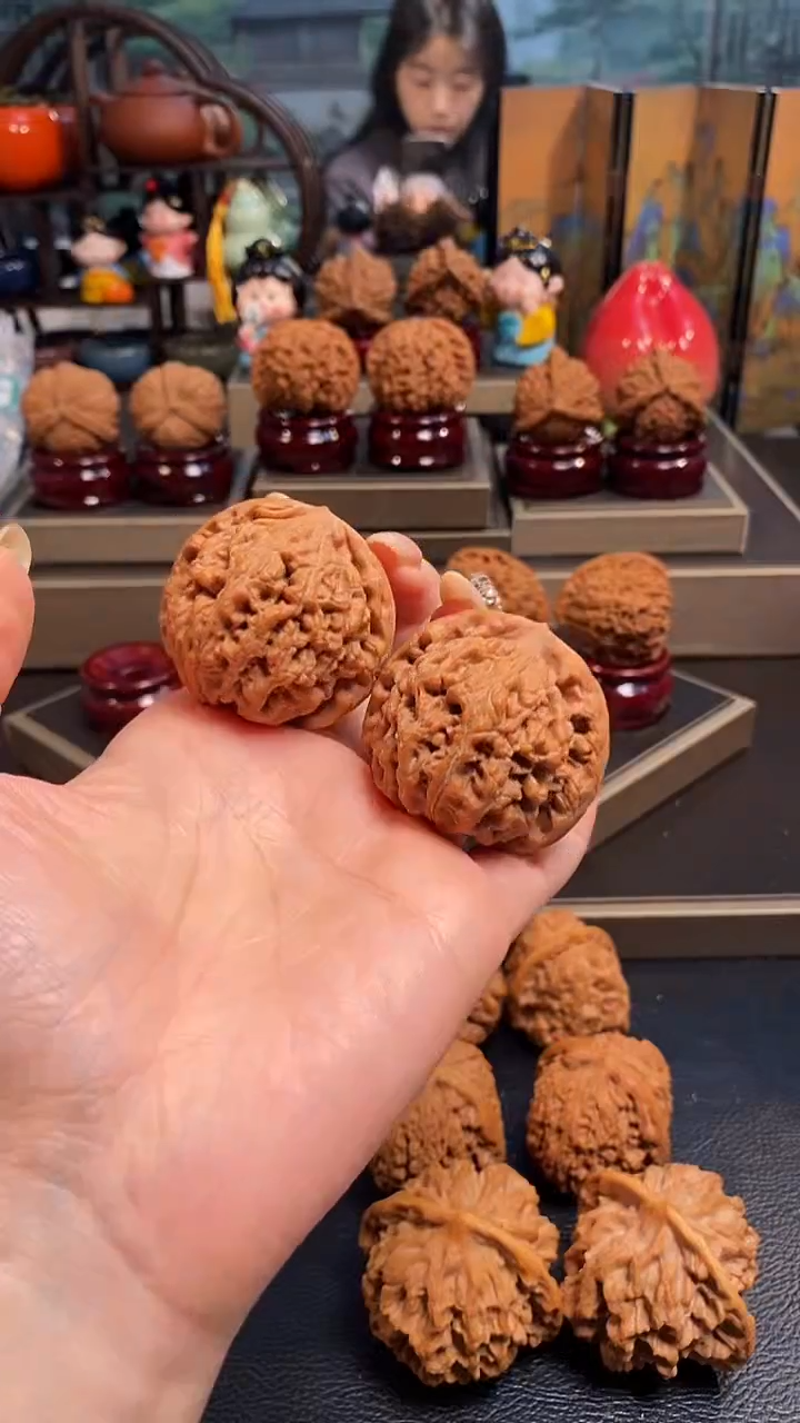 【闪购商品】文玩核桃把件D472水龙纹43