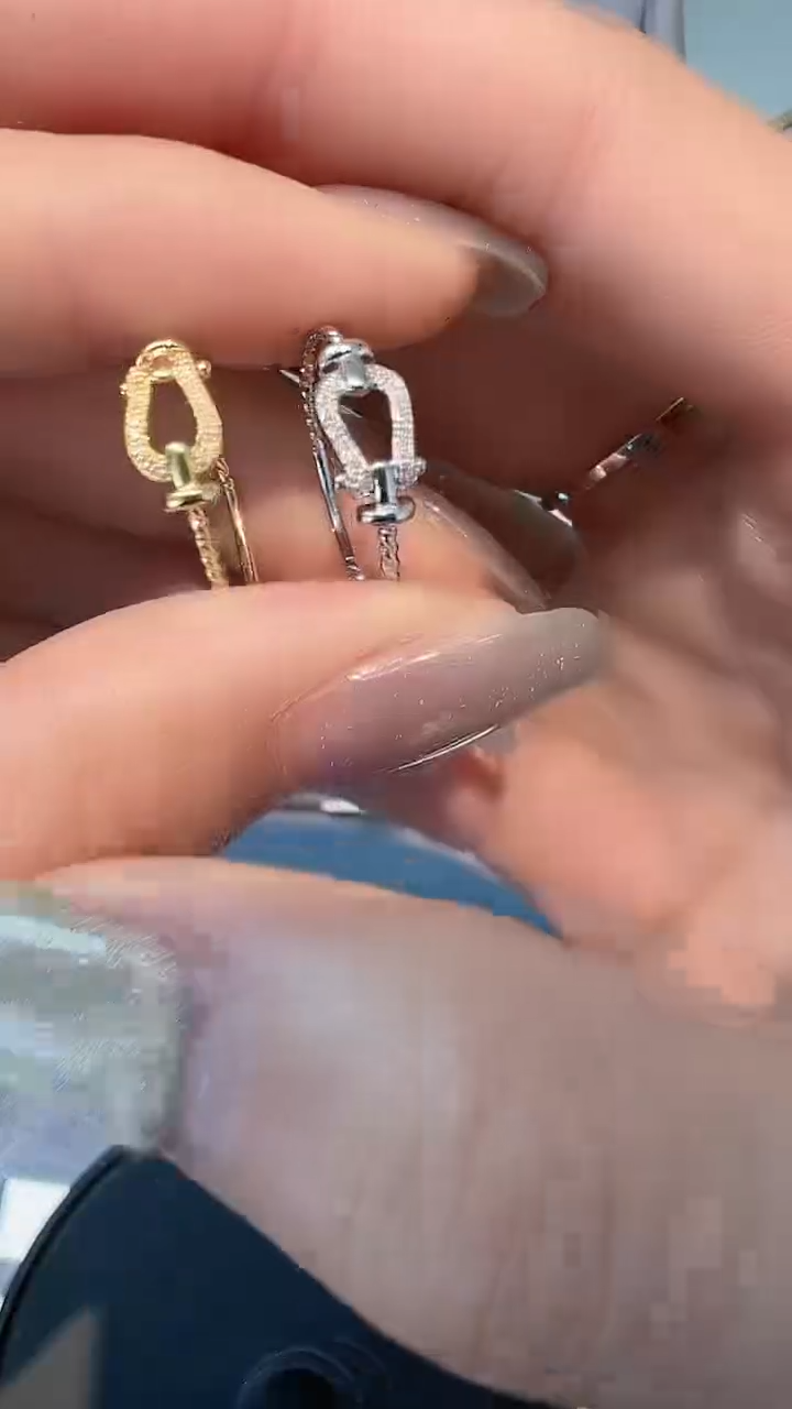 【闪购商品】钻石戒指/指环18K金镶嵌多样性发一